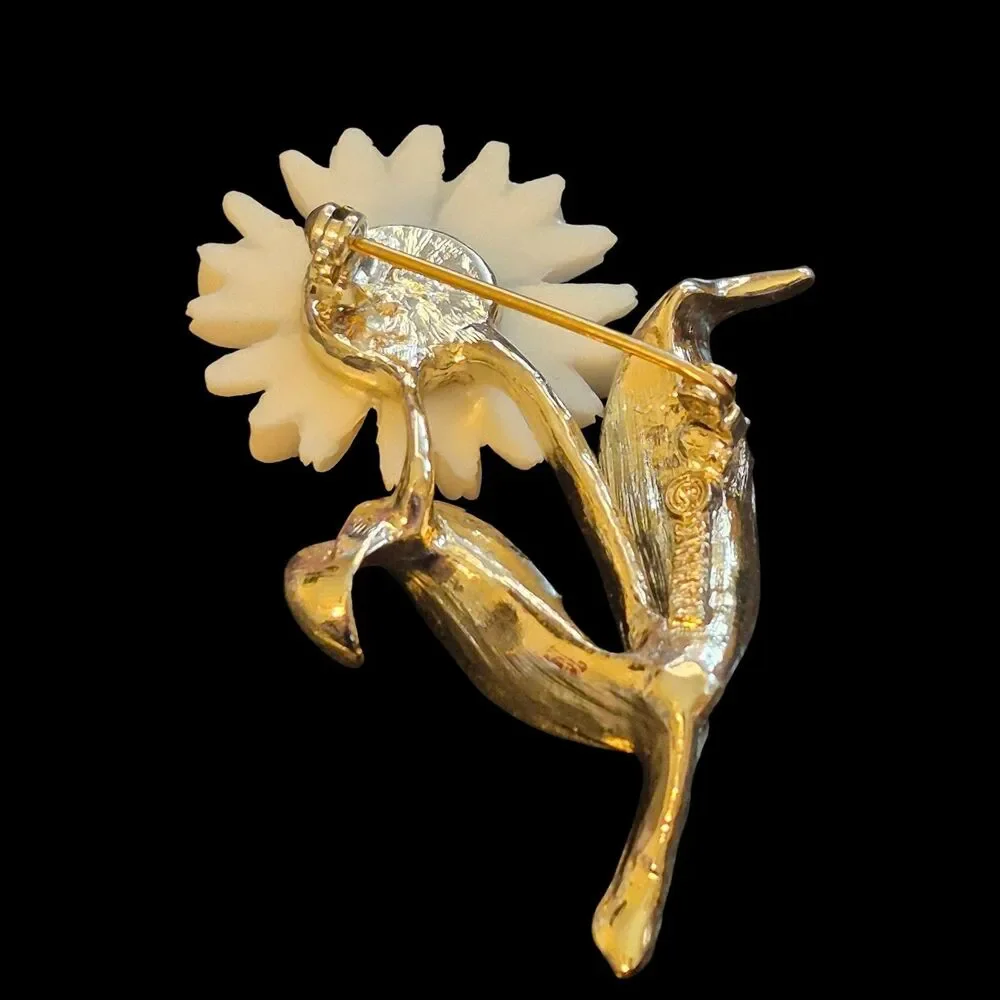 Vintage Sarah Coventry 1969 Daisy Flower Silver toned pin brooch Flower Power